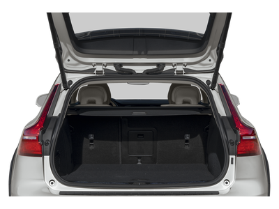 2025 Volvo V60 Cross Country B5 Plus