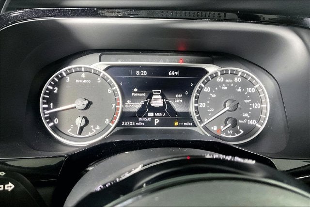2023 Nissan Pathfinder SL