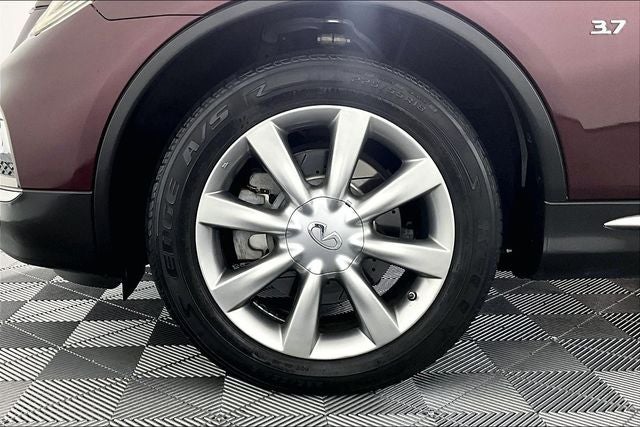2016 INFINITI QX50 Base