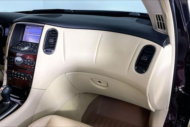 2016 INFINITI QX50 Base