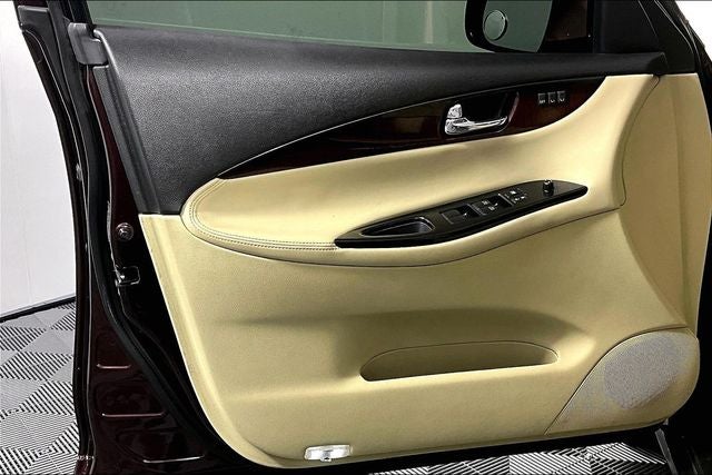 2016 INFINITI QX50 Base