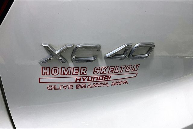2023 Volvo XC40 Ultimate