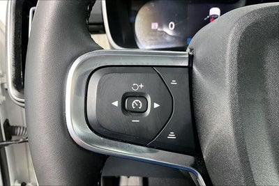 2023 Volvo XC40 Ultimate