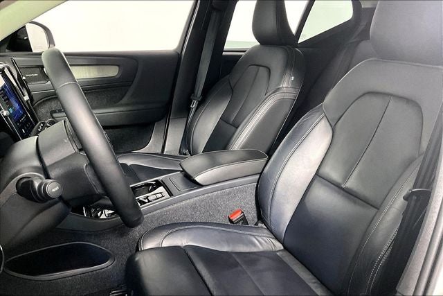 2023 Volvo XC40 Ultimate