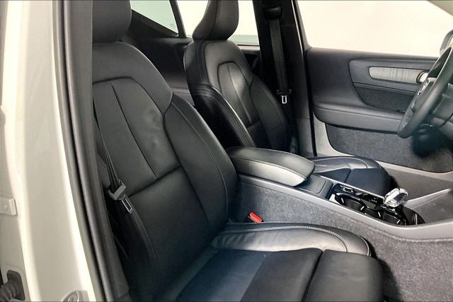 2023 Volvo XC40 Ultimate