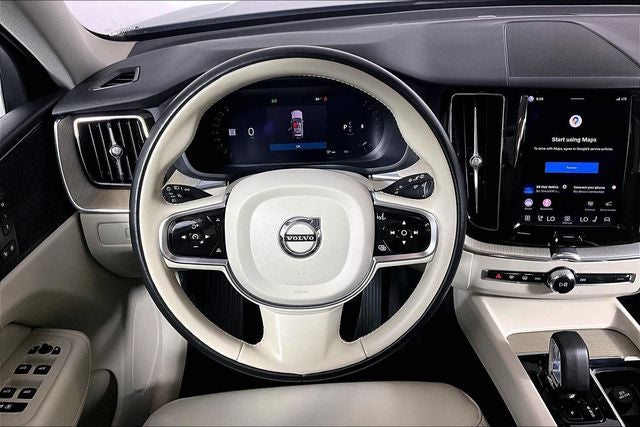 2023 Volvo XC60 B5 Plus Bright Theme