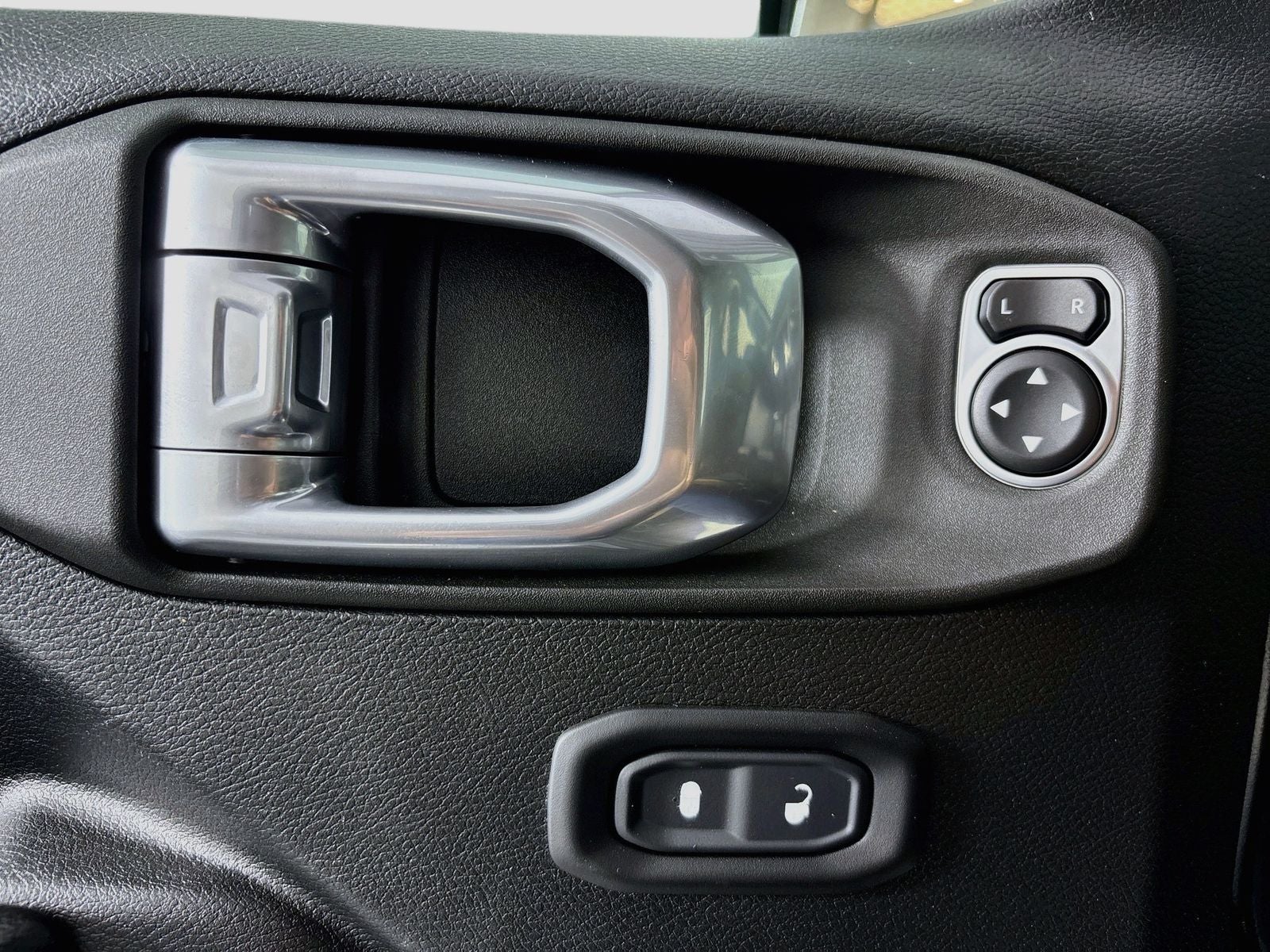 2021 Jeep Wrangler Sport S