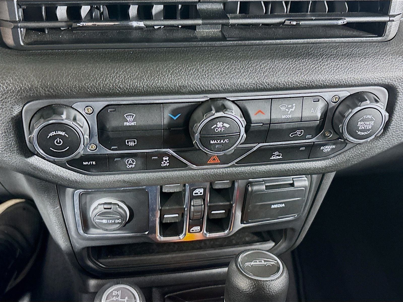 2025 Jeep Gladiator Sport S