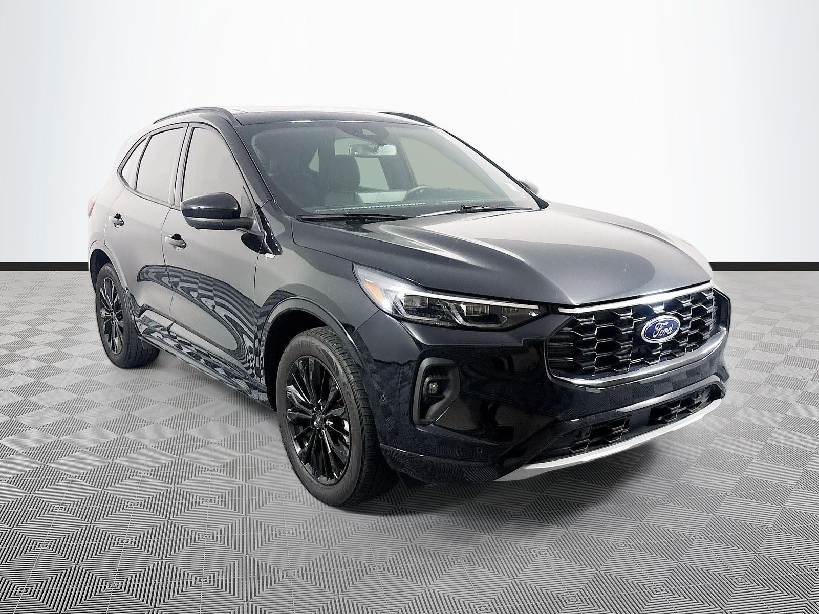 2024 Ford Escape ST-Line Elite