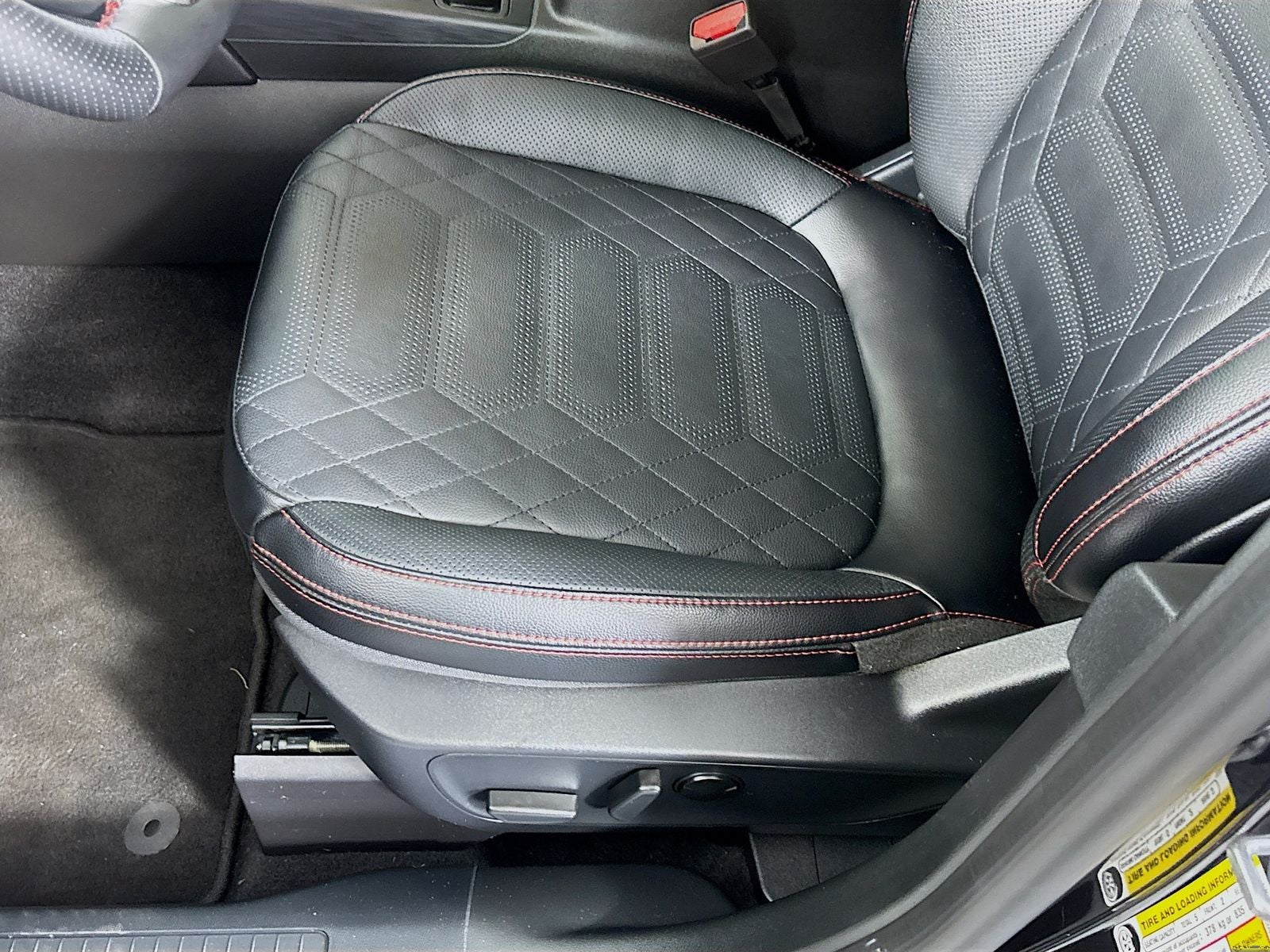 2024 Ford Escape ST-Line Elite