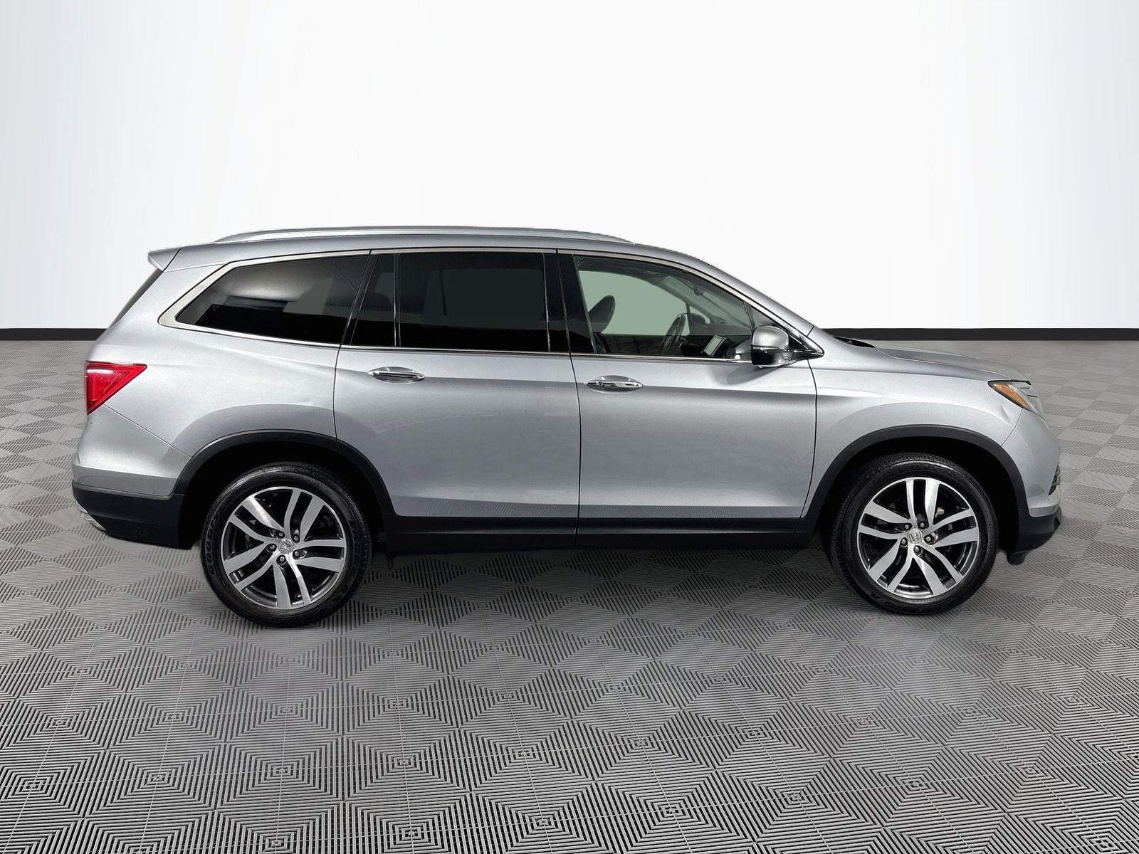 2018 Honda Pilot Elite