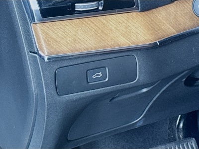2024 Volvo XC90 B6 Plus Bright Theme