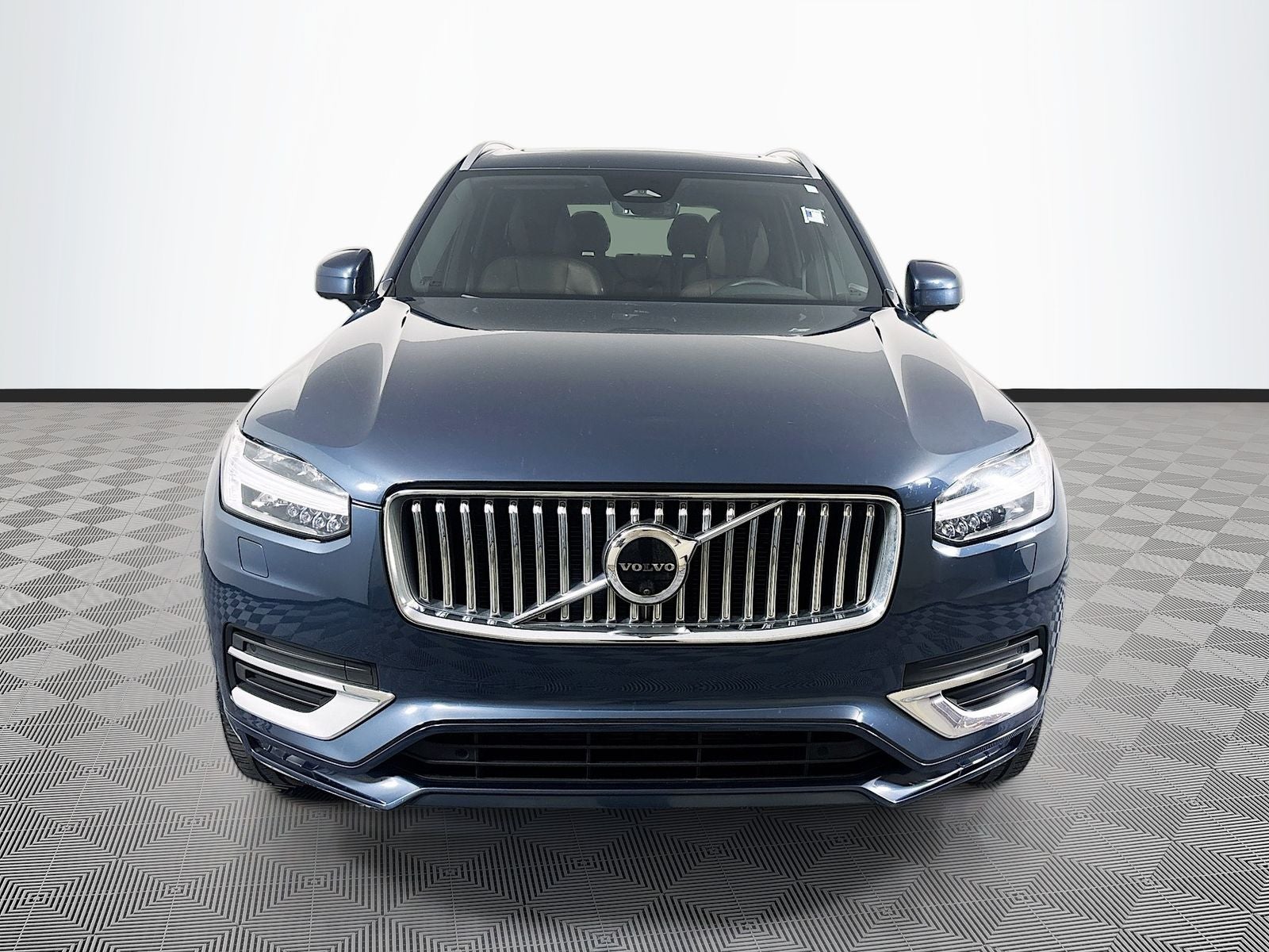 2024 Volvo XC90 B6 Plus Bright Theme