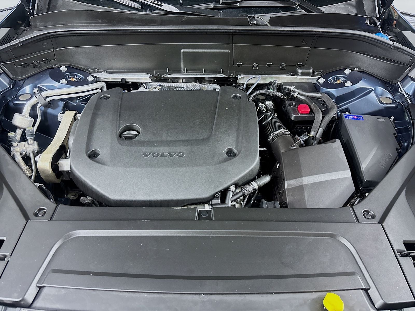 2024 Volvo XC90 B6 Plus Bright Theme