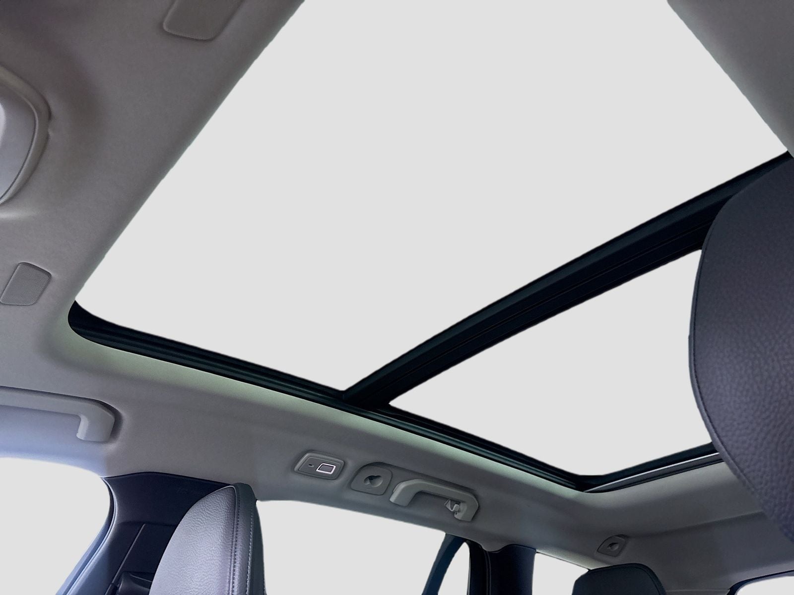 2025 Volvo V60 Cross Country B5 Plus