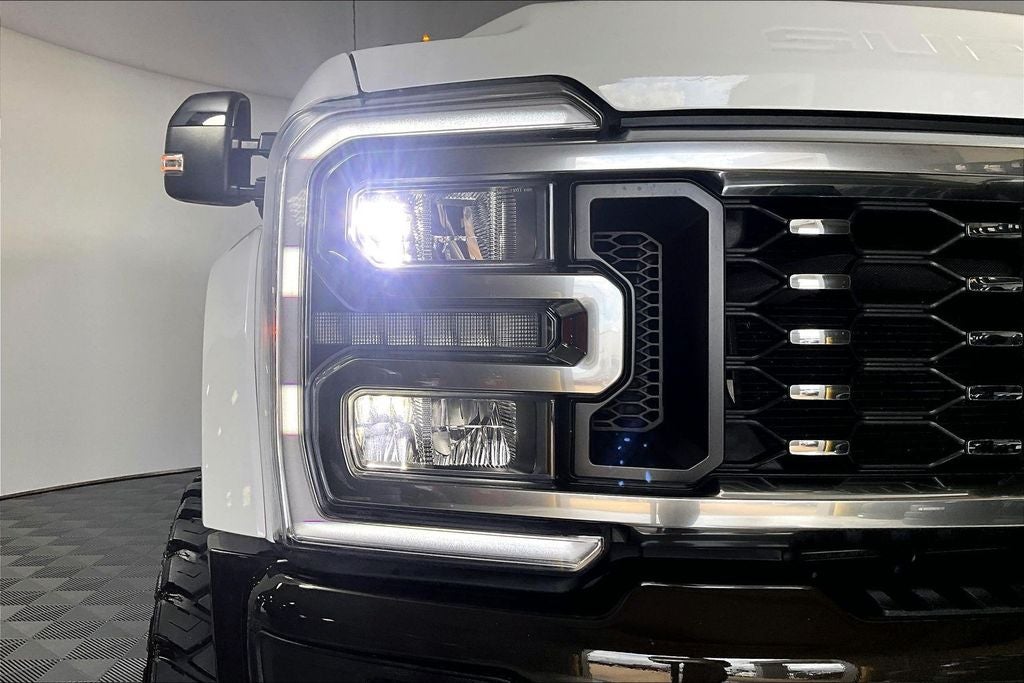 2025 Ford F-450SD King Ranch DRW