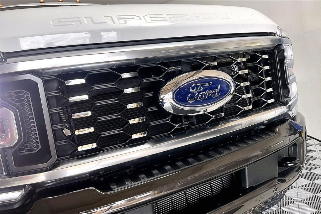 2025 Ford F-450SD King Ranch DRW