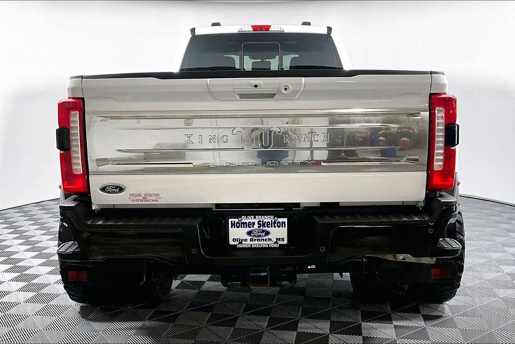 2025 Ford F-450SD King Ranch DRW