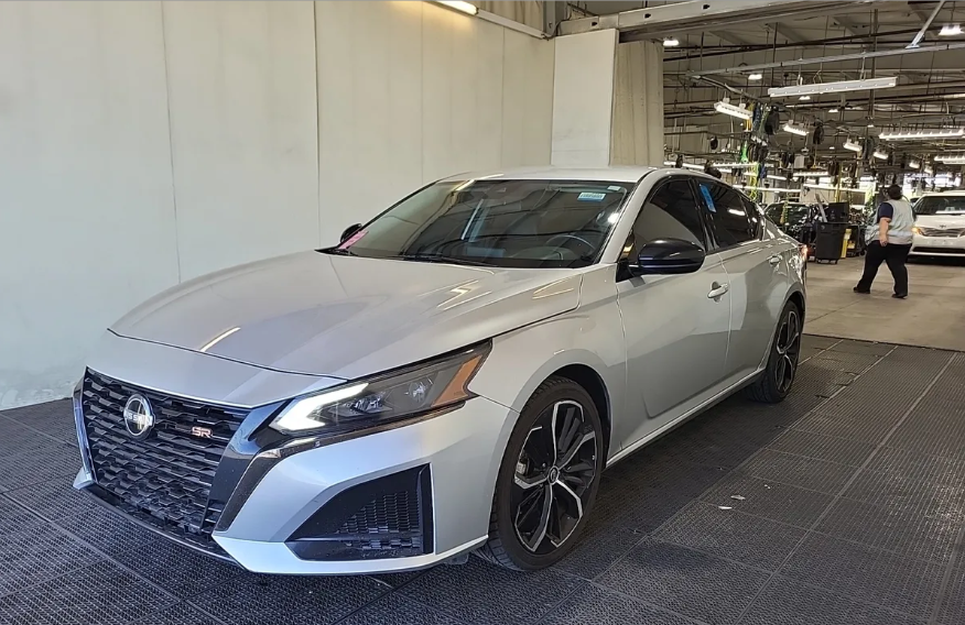 2023 Nissan Altima 2.5 SR