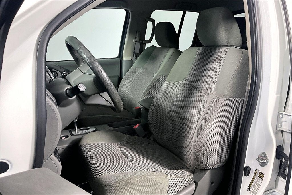 2021 Nissan Frontier SV