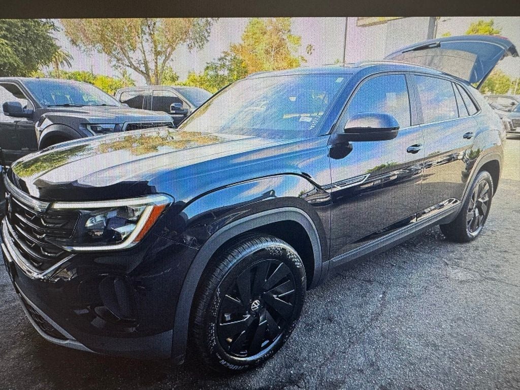 2024 Volkswagen Atlas Cross Sport 2.0T SE w/Technology