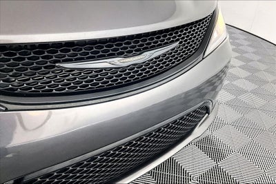 2020 Chrysler Pacifica Touring