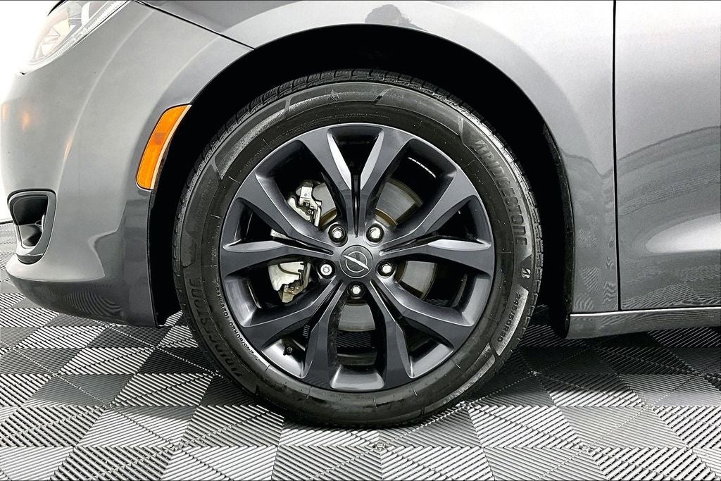 2020 Chrysler Pacifica Touring