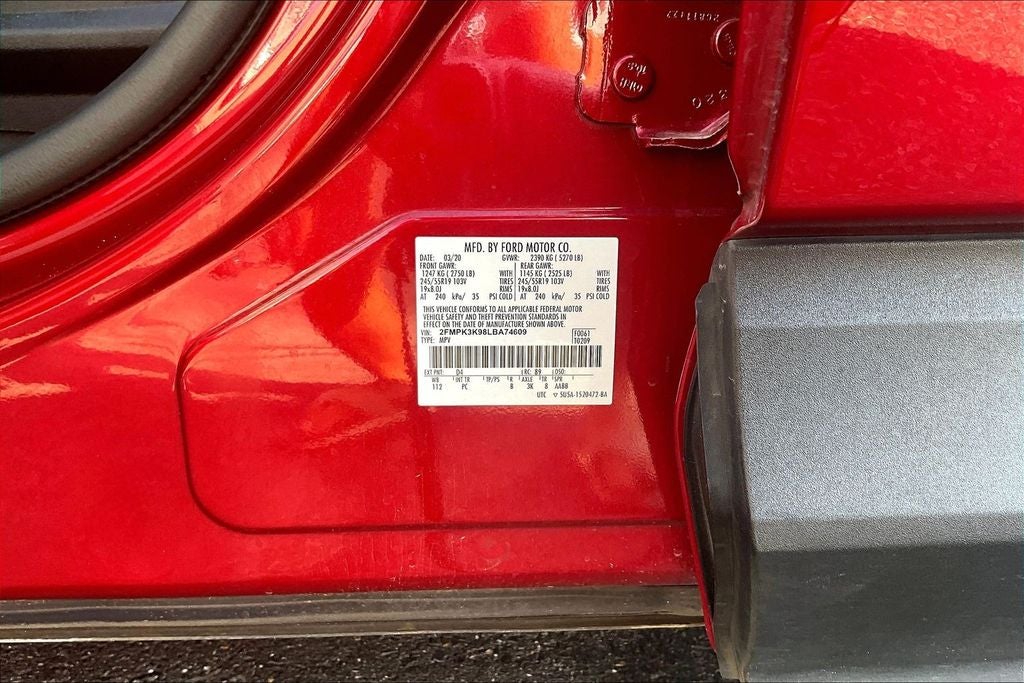 2020 Ford Edge Titanium