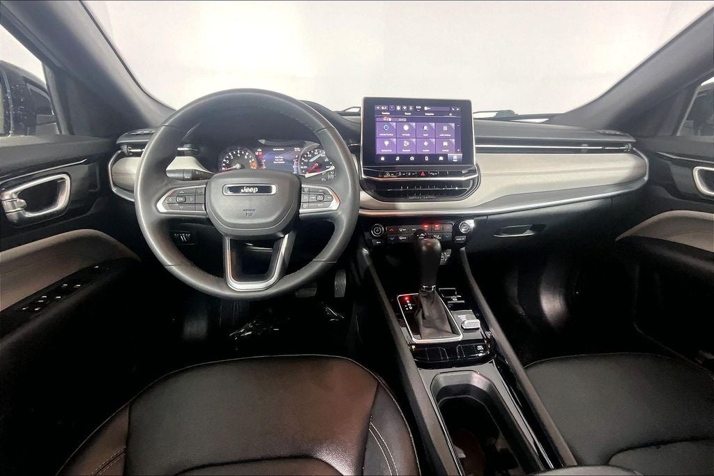2025 Jeep Compass Limited - Photo 15