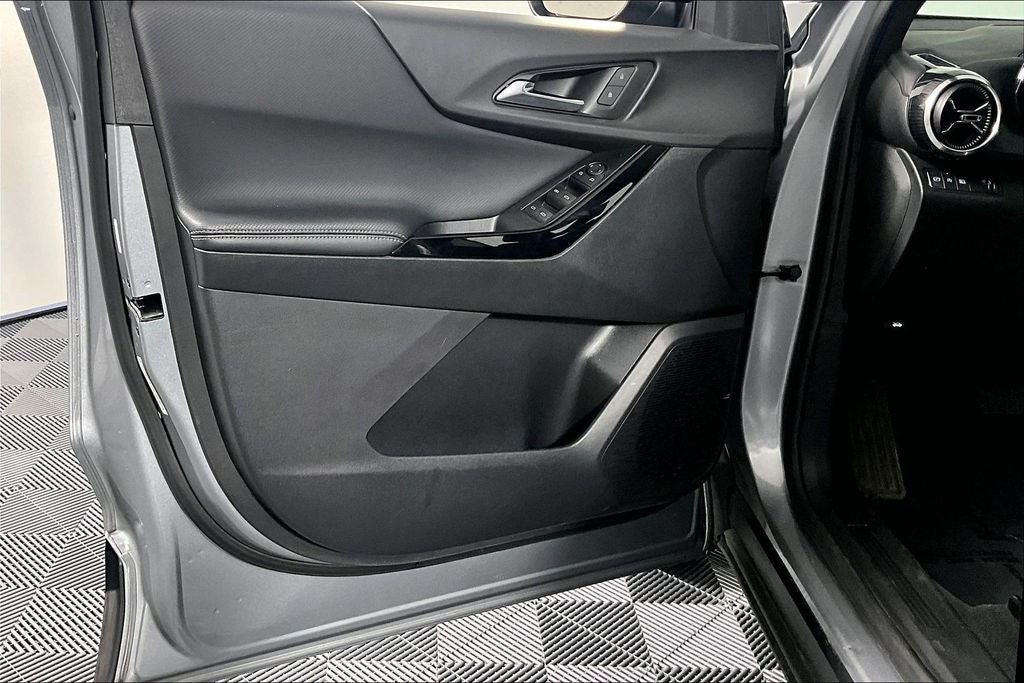 2025 Chevrolet Equinox LT - Photo 21