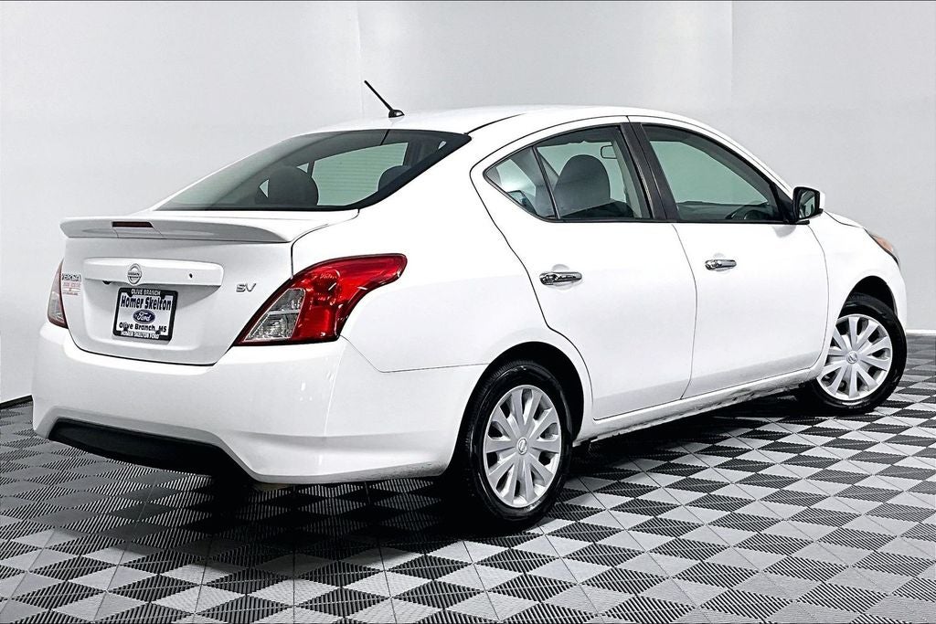 2019 Nissan Versa Sedan SV - Photo 12