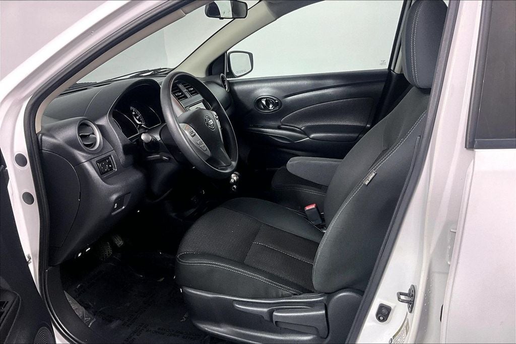 2019 Nissan Versa Sedan SV - Photo 13