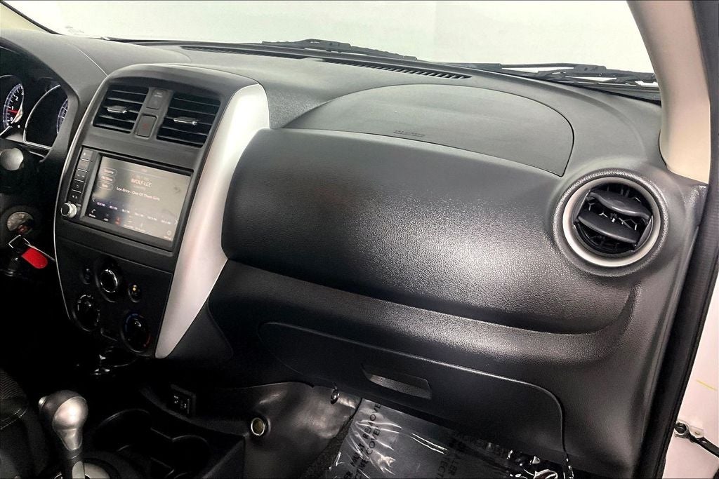 2019 Nissan Versa Sedan SV - Photo 16