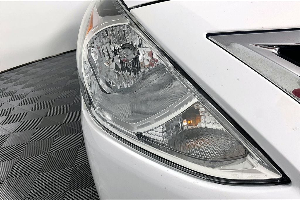 2019 Nissan Versa Sedan SV - Photo 27