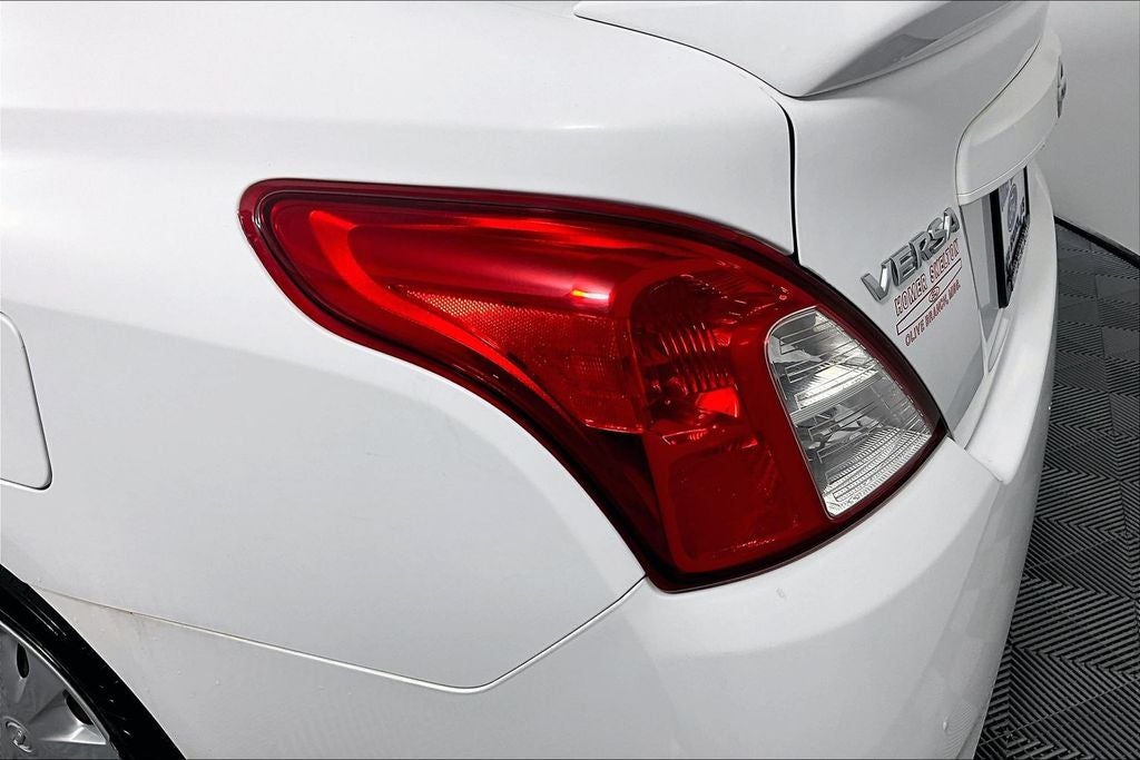 2019 Nissan Versa Sedan SV - Photo 28
