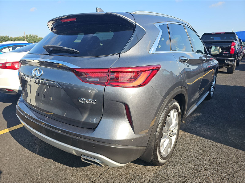 2021 INFINITI QX50 LUXE