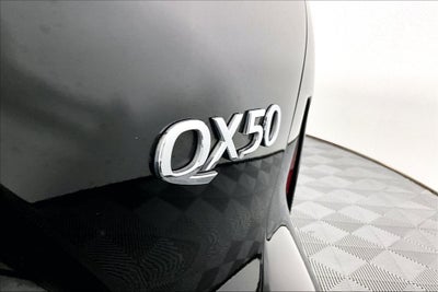 2023 INFINITI QX50 LUXE