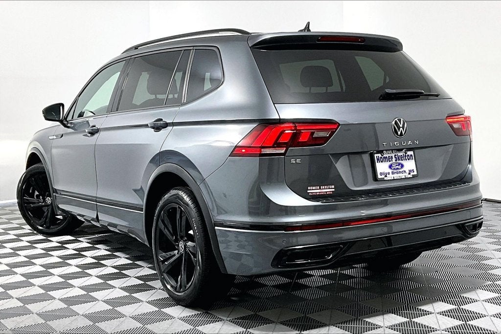 2023 Volkswagen Tiguan 2.0T SE R-Line Black