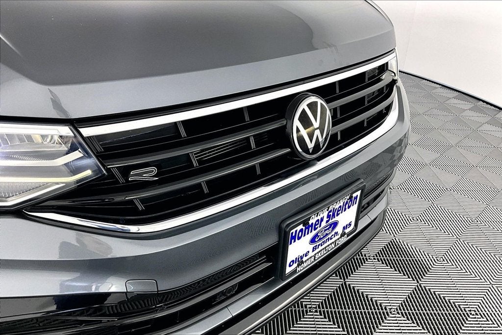 2023 Volkswagen Tiguan 2.0T SE R-Line Black