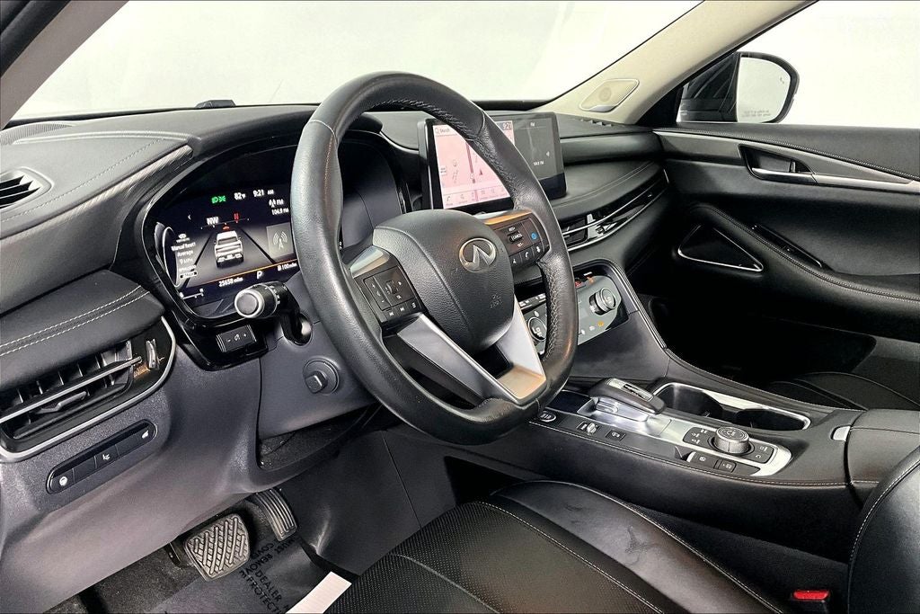 2023 INFINITI QX60 LUXE