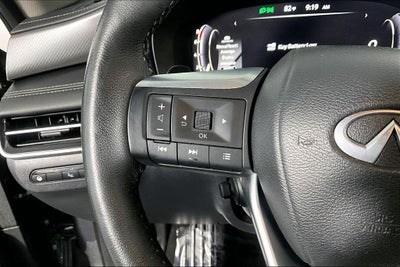 2023 INFINITI QX60 LUXE