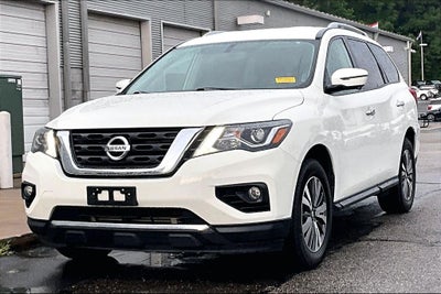 2020 Nissan Pathfinder SL
