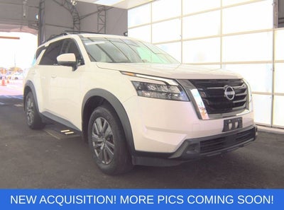 2024 Nissan Pathfinder SV