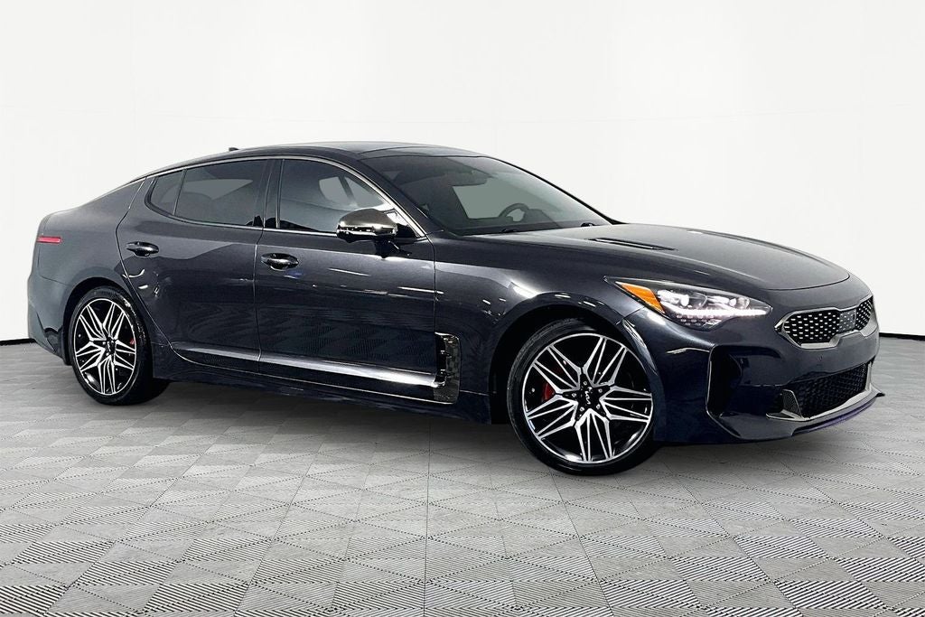 2023 Kia Stinger GT2's photo