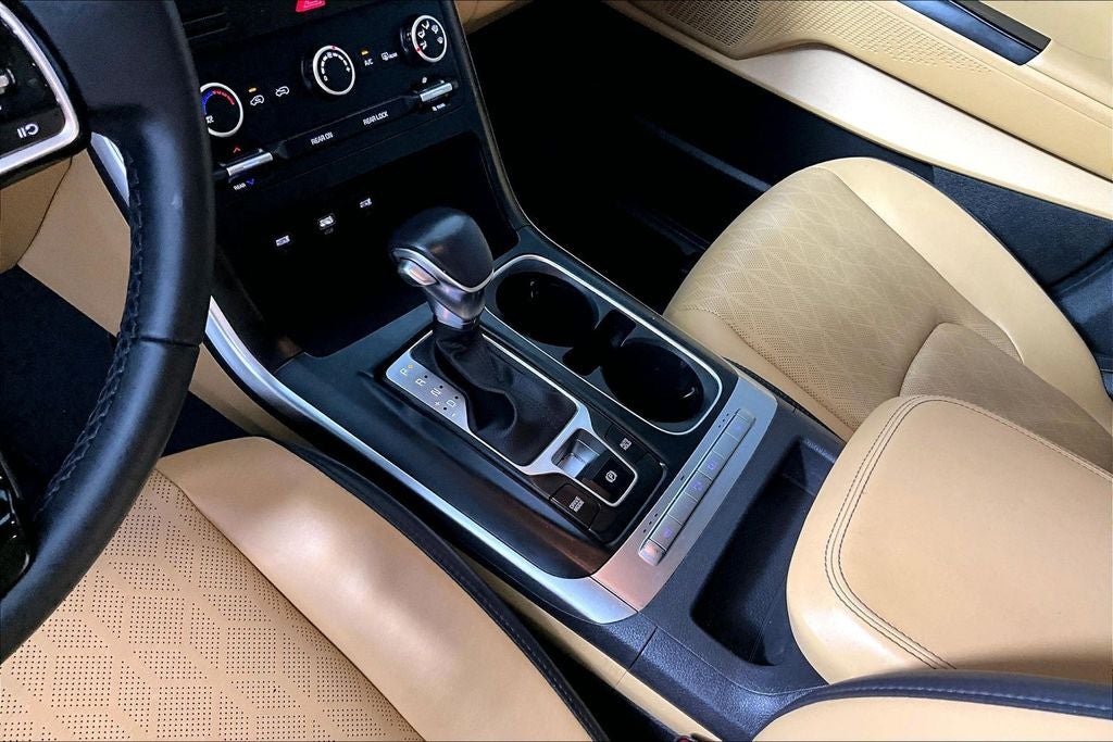 2023 Kia Carnival LX Seat Package