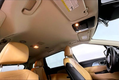 2023 Kia Carnival LX Seat Package