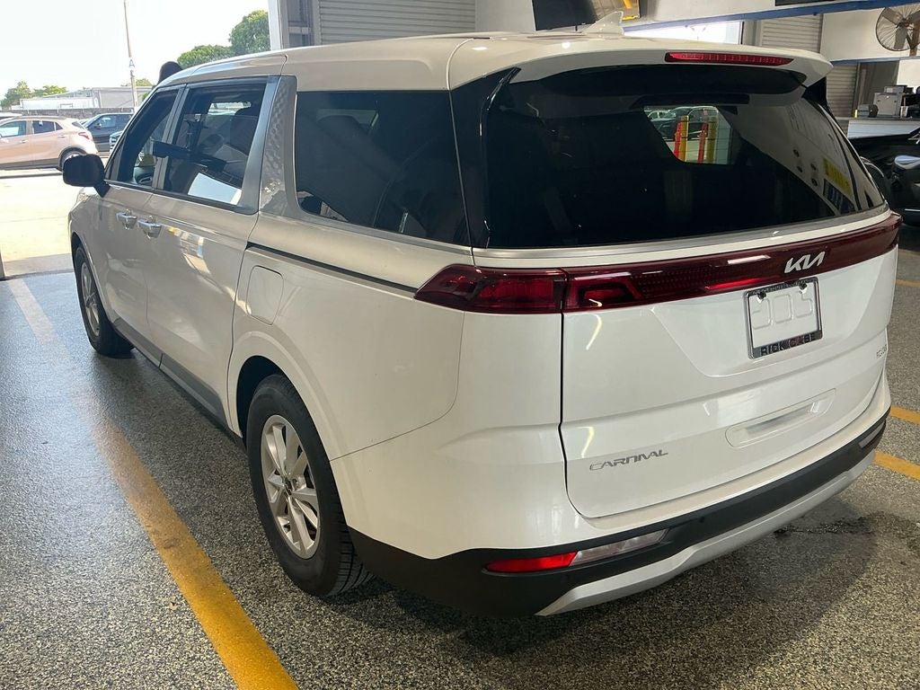 2023 Kia Carnival LX Seat Package