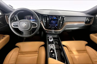 2023 Volvo XC60 B5 Ultimate Bright Theme