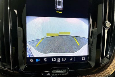 2023 Volvo XC60 B5 Ultimate Bright Theme