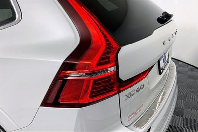 2023 Volvo XC60 B5 Ultimate Bright Theme